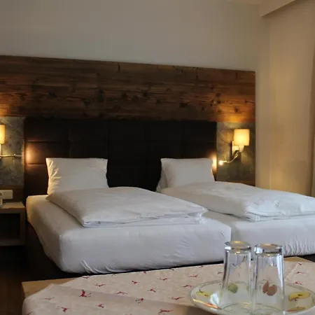 Hotell Rauscher - Naturteichparadies Bad Hofgastein