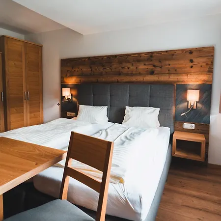 Hotell Rauscher - Naturteichparadies Bad Hofgastein