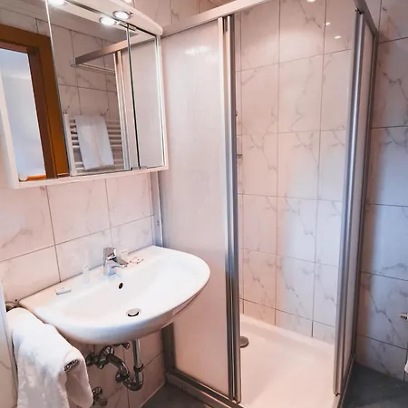 Rauscher - Naturteichparadies ホテル バート・ホーフガシュタイン